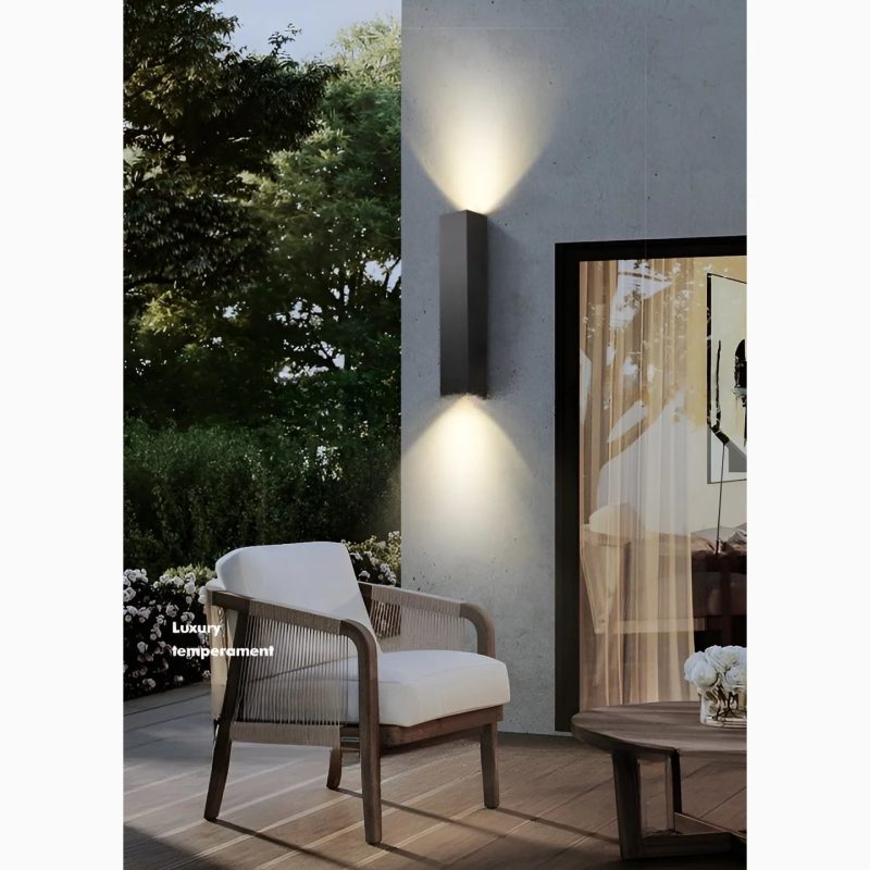 Modern Black Outdoor Waterproof Aluminum LED Wall Sconce For Balcony