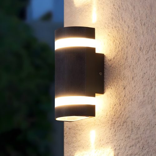 Modern Matte Black Outdoor Waterproof Aluminum LED Wall Light