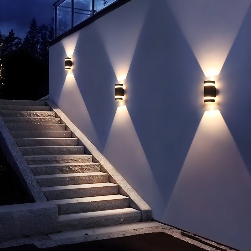 Modern Minimalistic Black Outdoor Waterproof Aluminum LED Wall Light